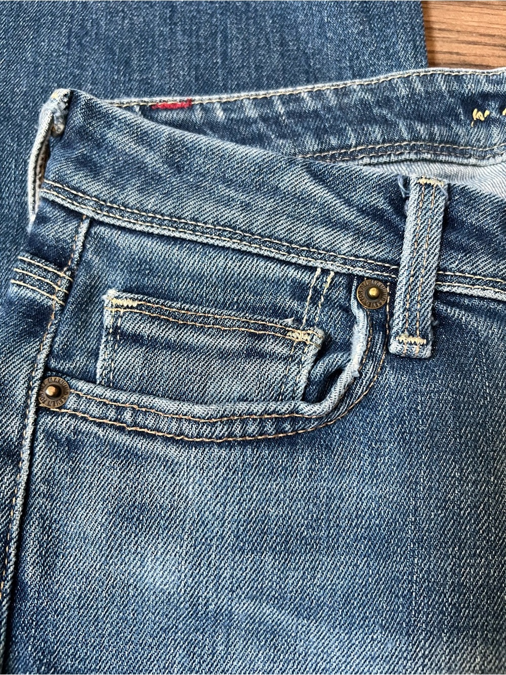 7 For All Mankind Blue Denim Jeans with Contrast Stitching - Picture 3 of 16